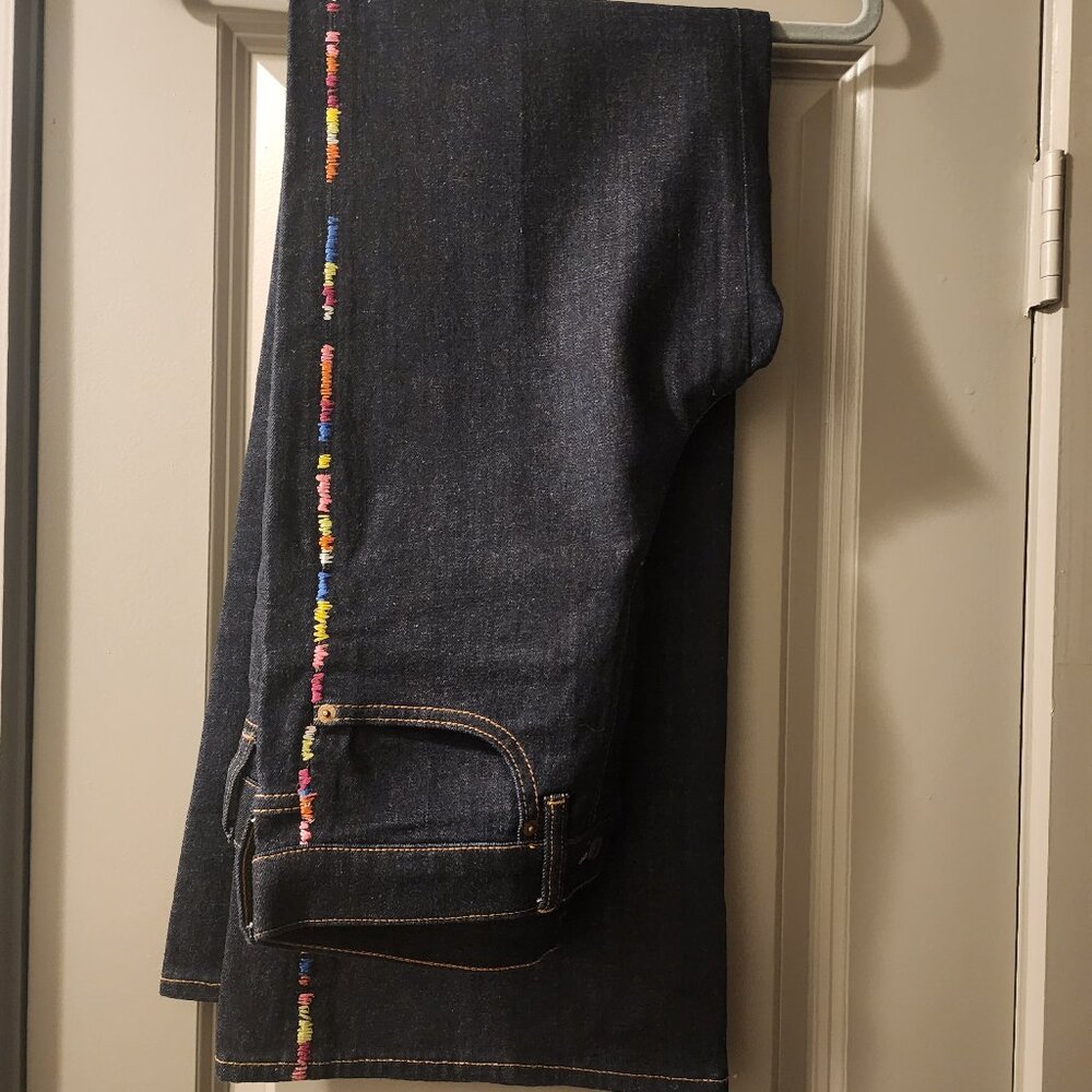 Wide leg blue jeans